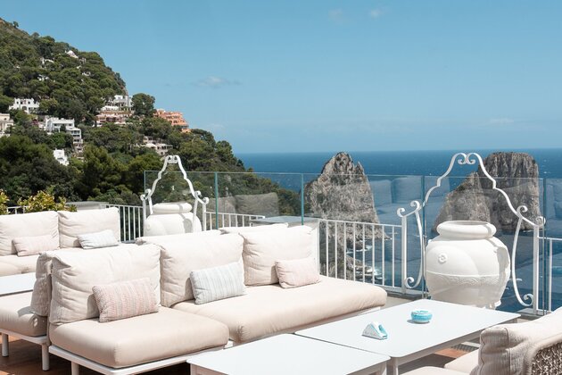 Capri Rooftop Lounge Bar